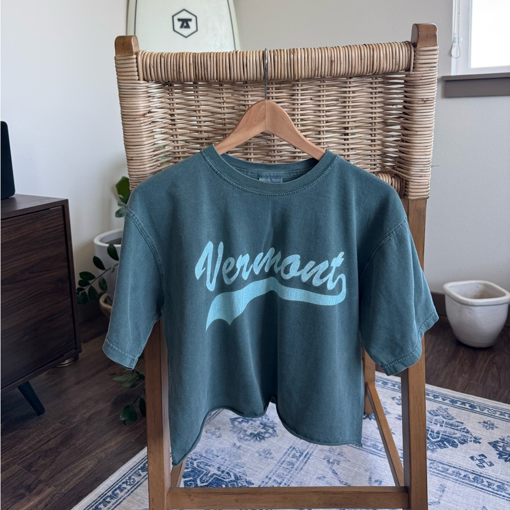 cropped vermont comfort colors tee